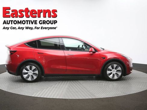 Used 2021 Tesla Model Y Long Range AWD/4WD image 39