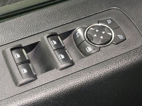 Used 2015 Ford F150 Lariat RWD image 27