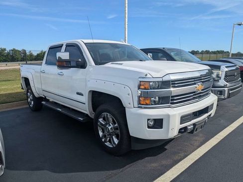 Used 2016 Chevrolet Silverado 2500 High Country w/ Duramax Plus Package AWD/4WD image 2