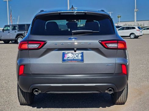 Used 2025 Ford Escape ST-Line image 6