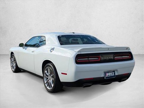 Used 2022 Dodge Challenger GT image 8