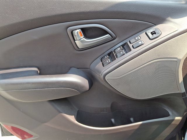 Used 2011 Hyundai Tucson Limited w/ Premium Pkg 3 AWD/4WD image 18