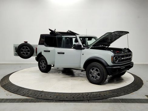 Used 2022 Ford Bronco Big Bend image 9