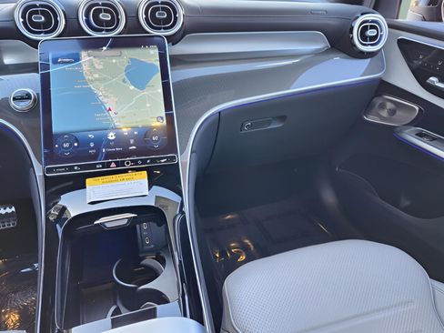 New 2026 Mercedes-Benz GLC 300 image 14