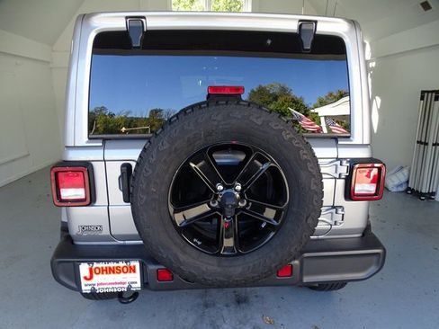 Certified 2021 Jeep Wrangler Unlimited Sahara image 19