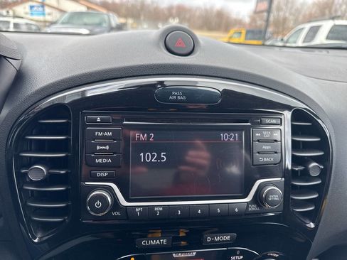 Used 2016 Nissan Juke SV image 28