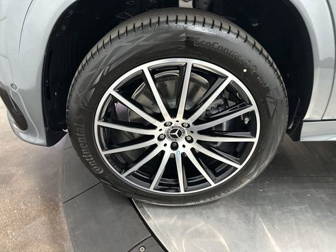 Used 2026 Mercedes-Benz GLS 450 4MATIC image 35