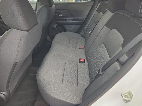 Certified 2025 Nissan Kicks SV image 19