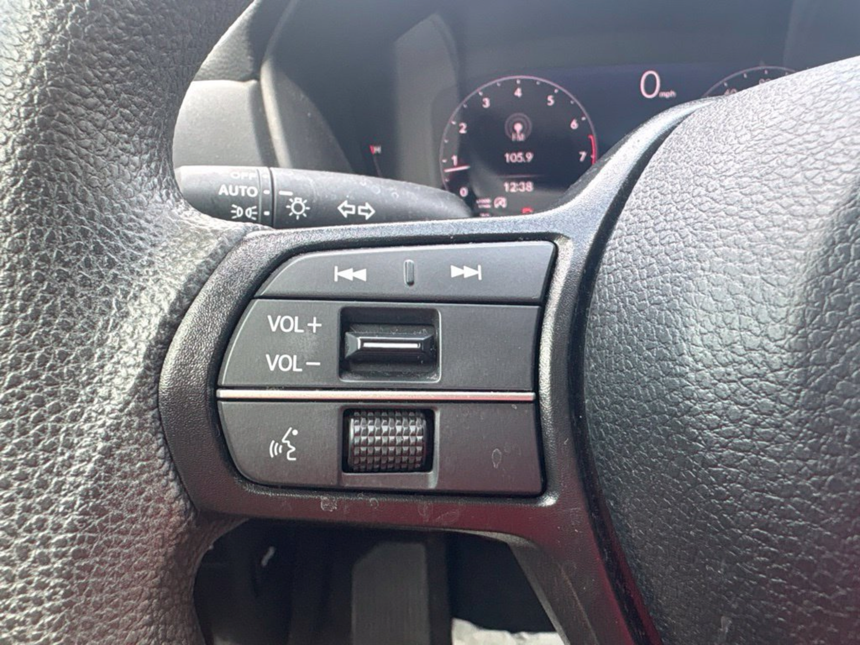 Used 2023 Honda Accord EX image 12