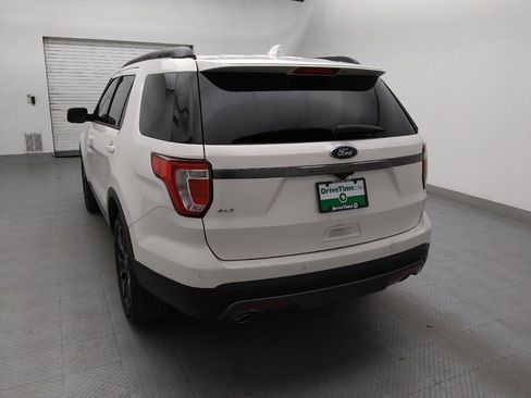 Used 2017 Ford Explorer XLT w/ Equipment Group 202A FWD image 6