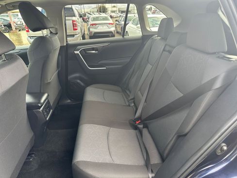 Used 2025 Toyota RAV4 XLE image 25