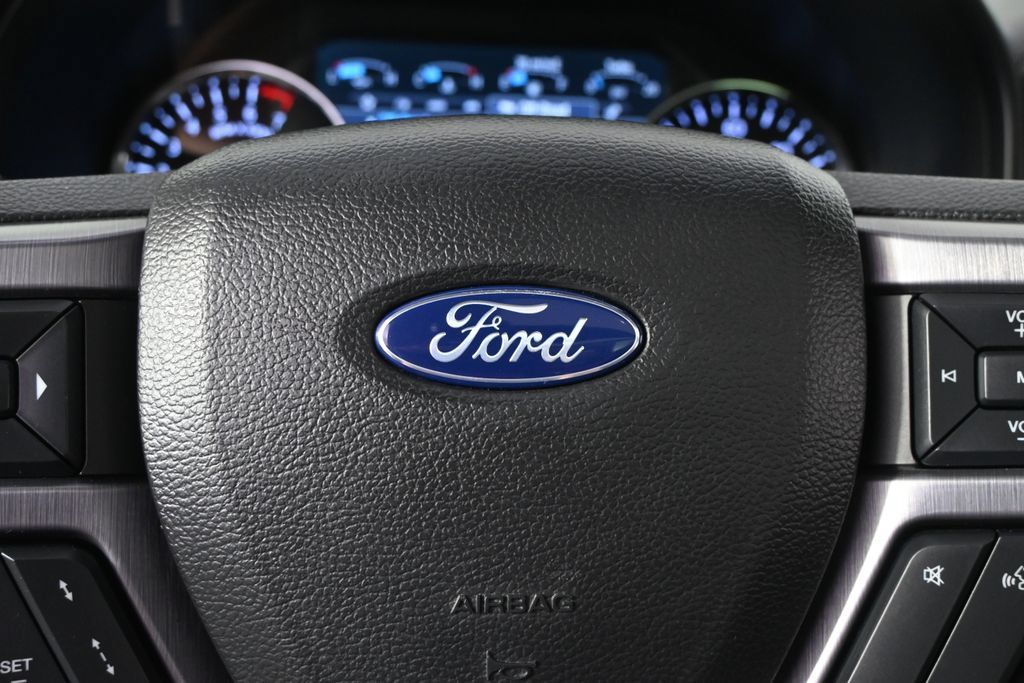 Used 2020 Ford Expedition Platinum AWD/4WD image 36