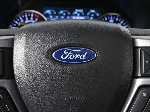 Used 2020 Ford Expedition Platinum AWD/4WD image 36