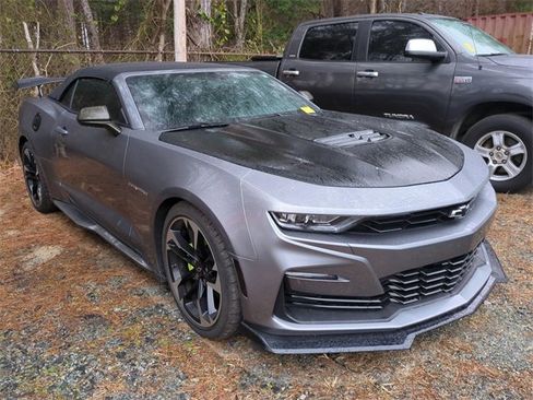 Used 2020 Chevrolet Camaro SS image 4