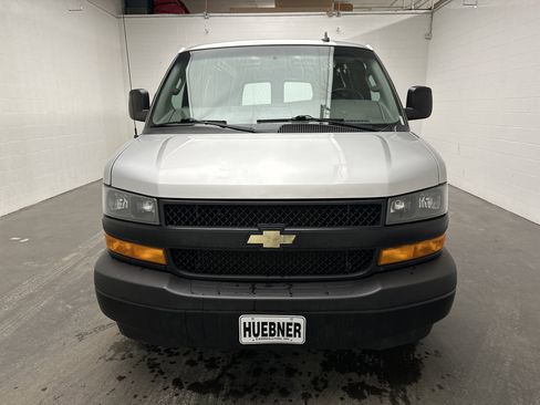 Used 2020 Chevrolet Express 2500 image 3