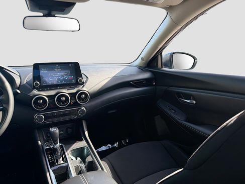 Used 2025 Nissan Sentra SV image 21