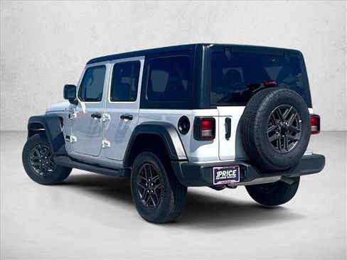 Used 2025 Jeep Wrangler Unlimited Sport AWD/4WD image 13