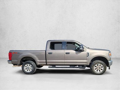Used 2020 Ford F250 XLT w/ FX4 Off-Road Package image 4
