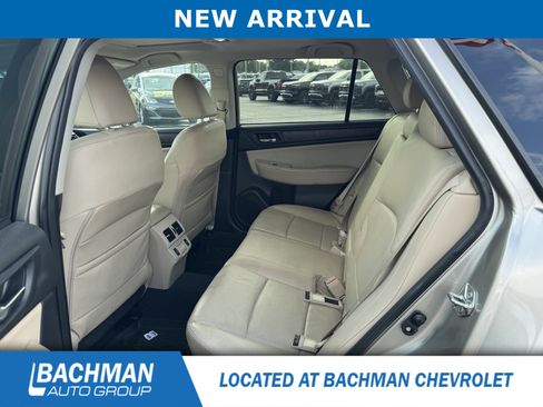 Used 2018 Subaru Outback 3.6R Limited AWD/4WD image 8