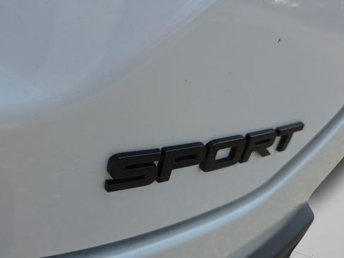 Used 2025 Honda Pilot Sport image 31