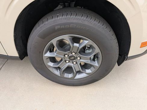 New 2025 Ford Maverick XLT w/ XLT Luxury Package image 11