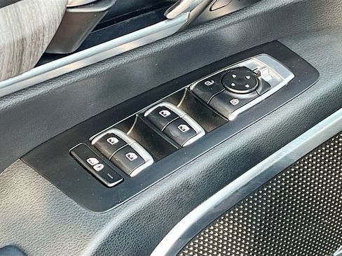Used 2024 Kia Telluride SX Prestige w/ Towing Package AWD/4WD image 18