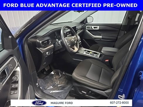 Certified 2022 Ford Explorer XLT image 33