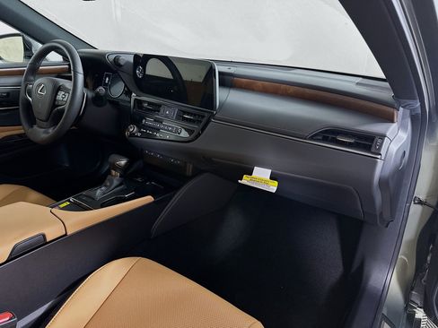 New 2025 Lexus ES 350 w/ Premium Package image 27