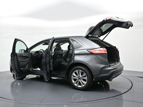 Used 2024 Ford Edge Titanium AWD/4WD image 32