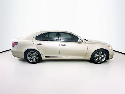 Used 2010 Lexus LS 460 RWD image 10