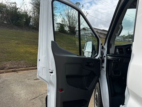 New 2026 Ford Transit 250 148 Medium Roof w/ Load Area Protection Package image 25