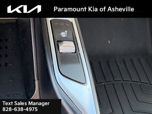 Certified 2023 Kia Sorento S w/ Panoramic Sunroof Package image 15