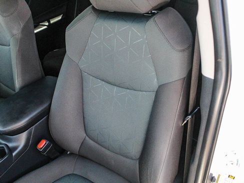 Certified 2025 Toyota RAV4 XLE w/ Convenience Package FWD image 17