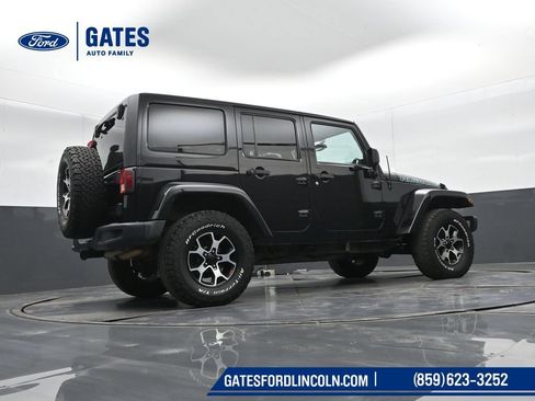 Used 2013 Jeep Wrangler Unlimited Rubicon w/ Connectivity Group AWD/4WD image 34