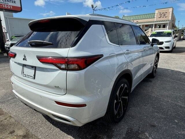 Used 2022 Mitsubishi Outlander SEL FWD image 5
