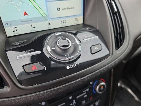 Used 2019 Ford Escape Titanium image 26