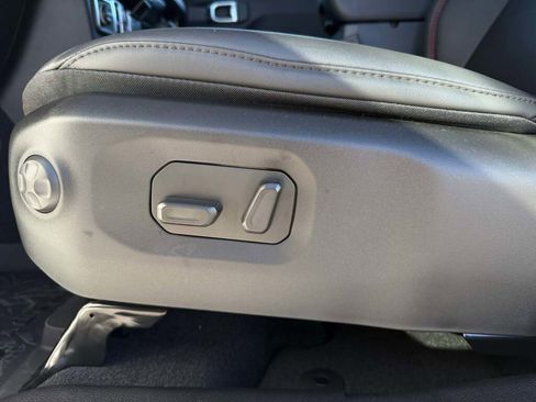 New 2025 Jeep Wrangler Unlimited Rubicon image 28