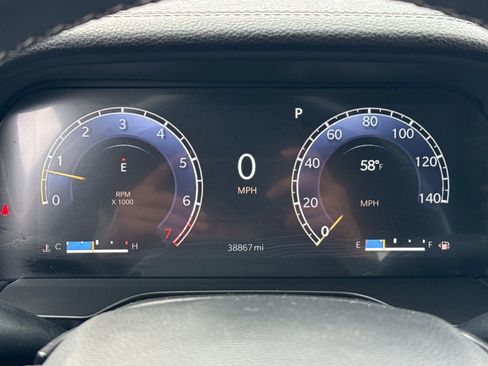 Used 2022 Jeep Grand Cherokee Limited image 38