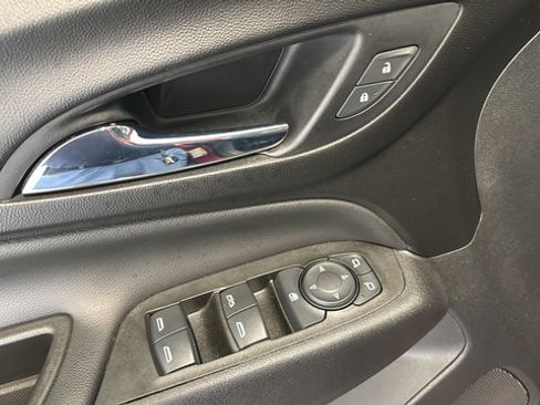 Used 2021 Chevrolet Equinox LT AWD/4WD image 21