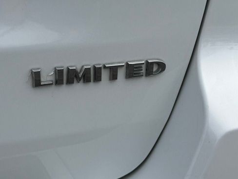 Used 2014 Jeep Grand Cherokee Limited AWD/4WD image 16