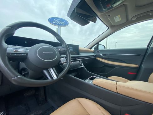 Used 2025 Hyundai Sonata Limited FWD image 19