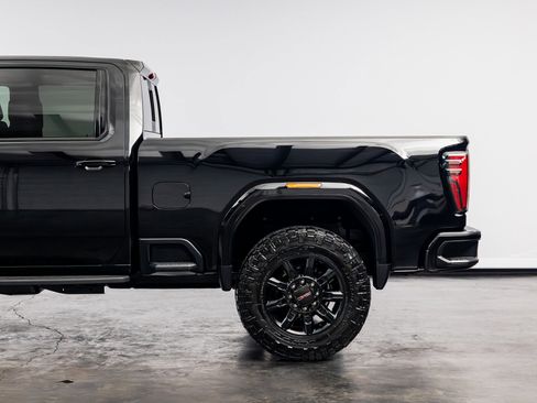 Used 2025 GMC Sierra 2500 AT4 w/ AT4 Premium Plus Package image 15