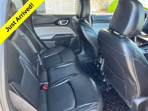 Used 2023 Jeep Compass Limited AWD/4WD image 12