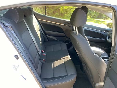 Used 2018 Hyundai Elantra Value Edition FWD image 32
