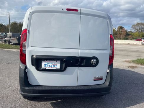 Used 2017 RAM ProMaster City Tradesman image 3