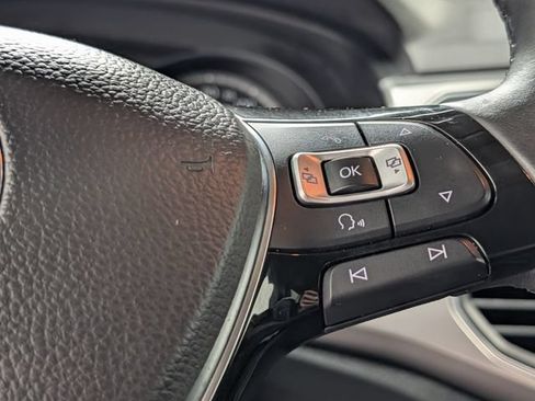 Used 2018 Volkswagen Atlas SE AWD/4WD image 23