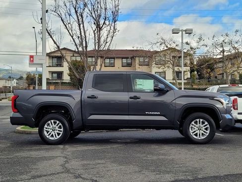 New 2025 Toyota Tundra SR5 image 4