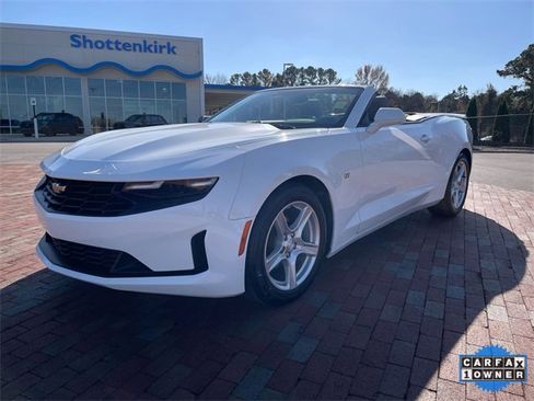 Used 2023 Chevrolet Camaro LT image 1
