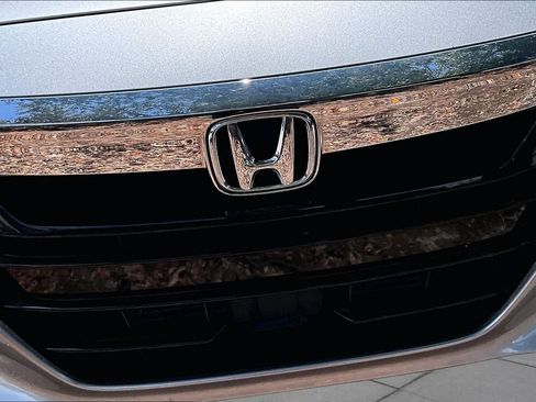 Used 2018 Honda Accord EX-L image 29