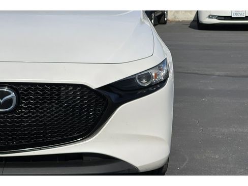 Used 2020 MAZDA MAZDA3 Hatchback w/ Preferred Package image 48